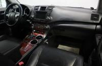 Toyota Highlander 16 из 19