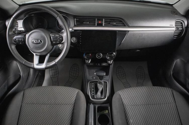 KIA Rio 14 из 19