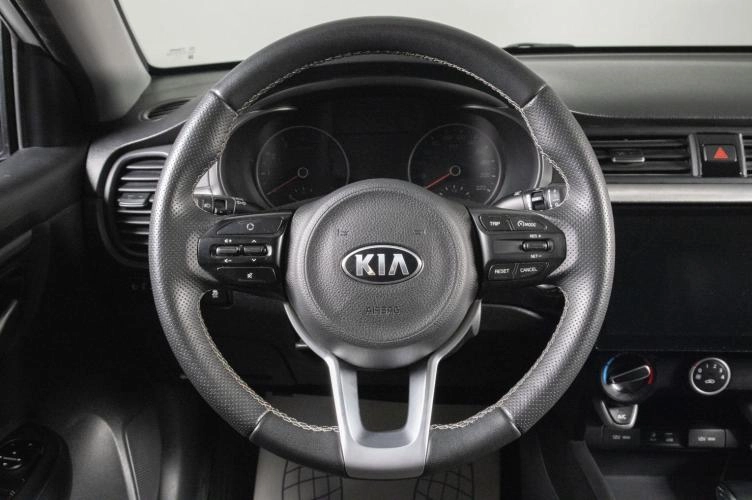 KIA Rio 11 из 19