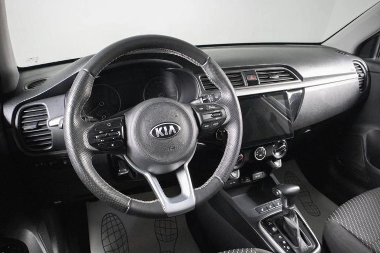 KIA Rio 13 из 19