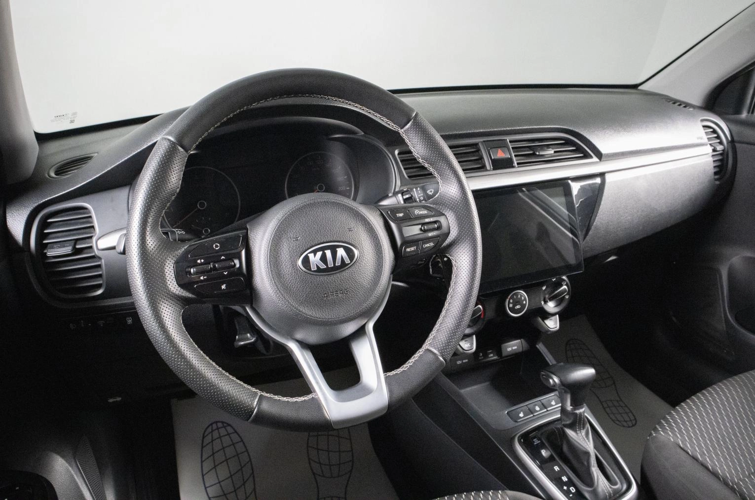 KIA Rio 13 из 19
