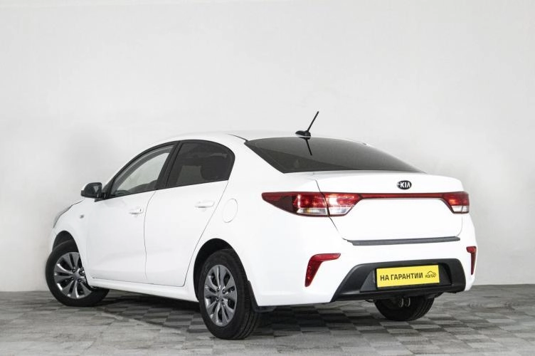 KIA Rio 6 из 19