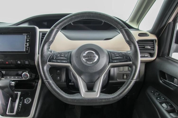 Nissan Serena 14 из 30