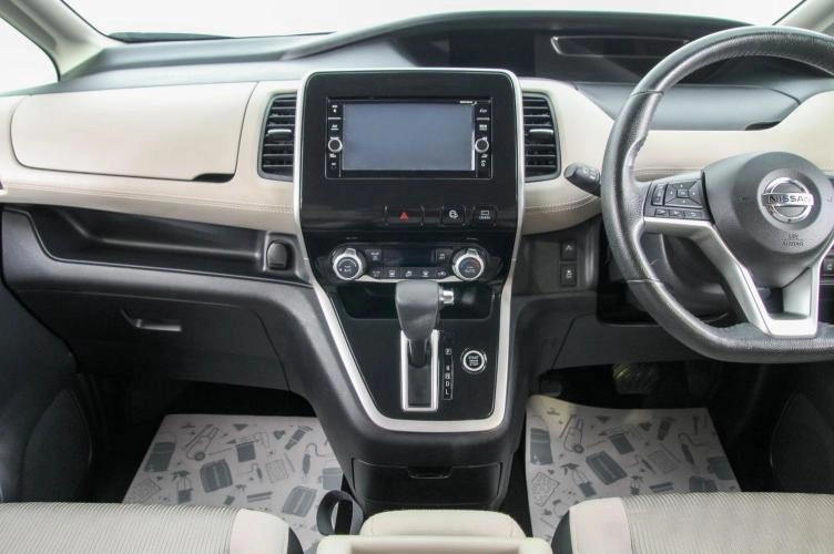 Nissan Serena 18 из 30