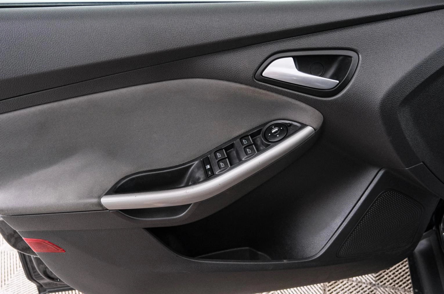 Ford Focus 20 из 22