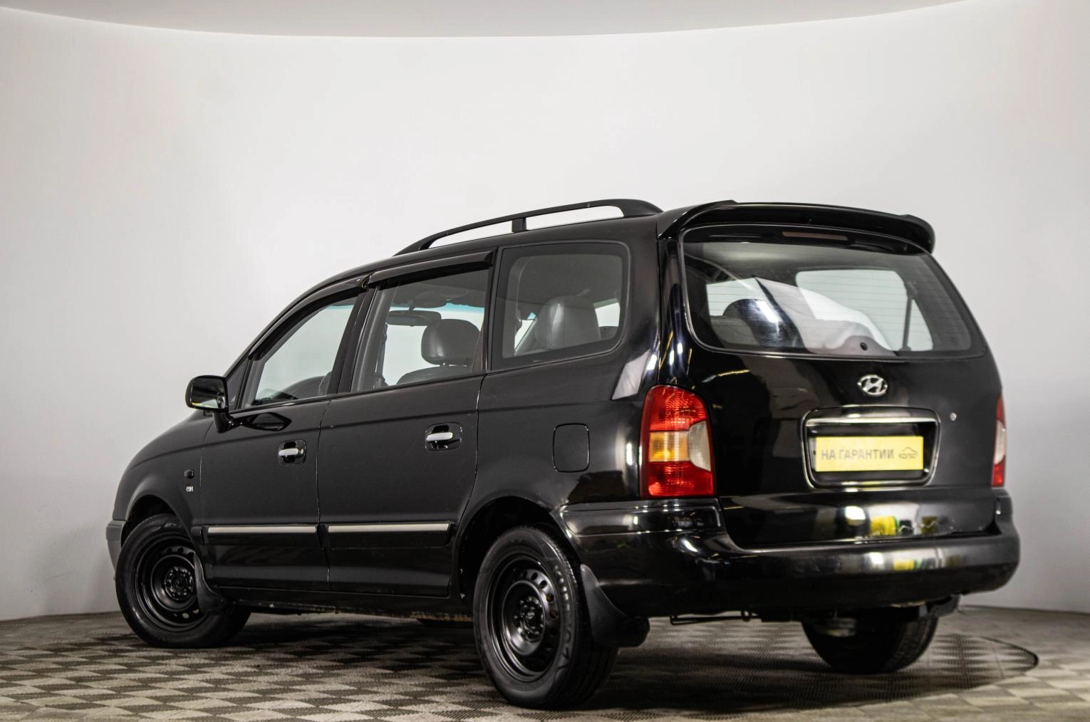 Hyundai Trajet 4 из 20