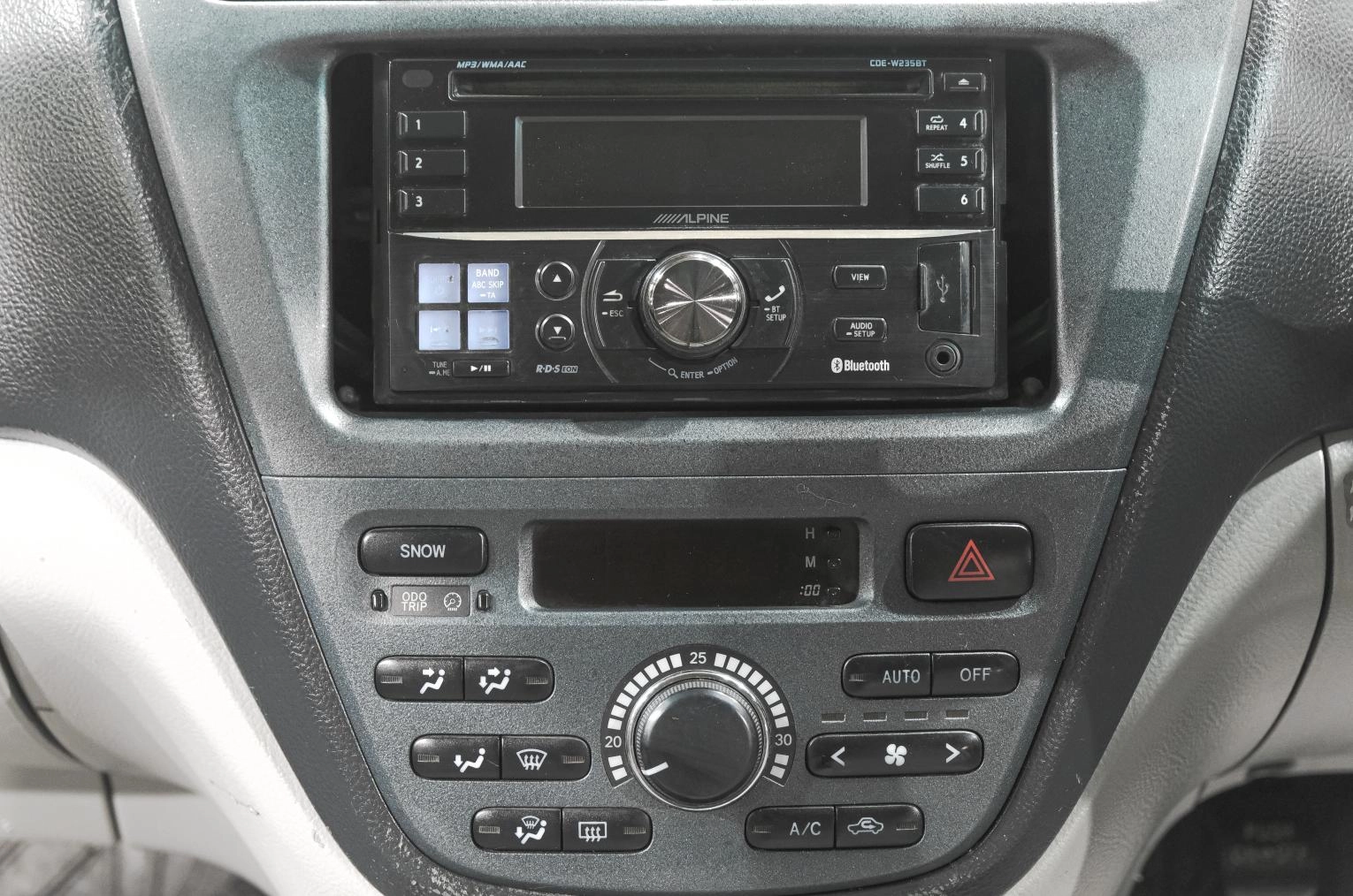 Toyota Opa 13 из 18