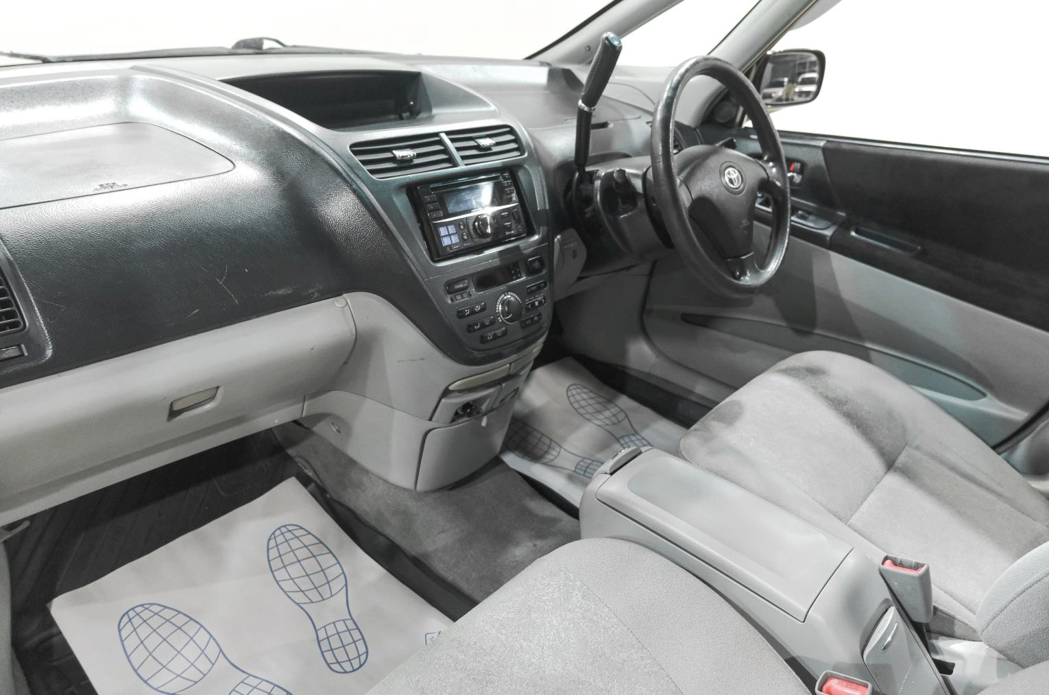 Toyota Opa 8 из 18