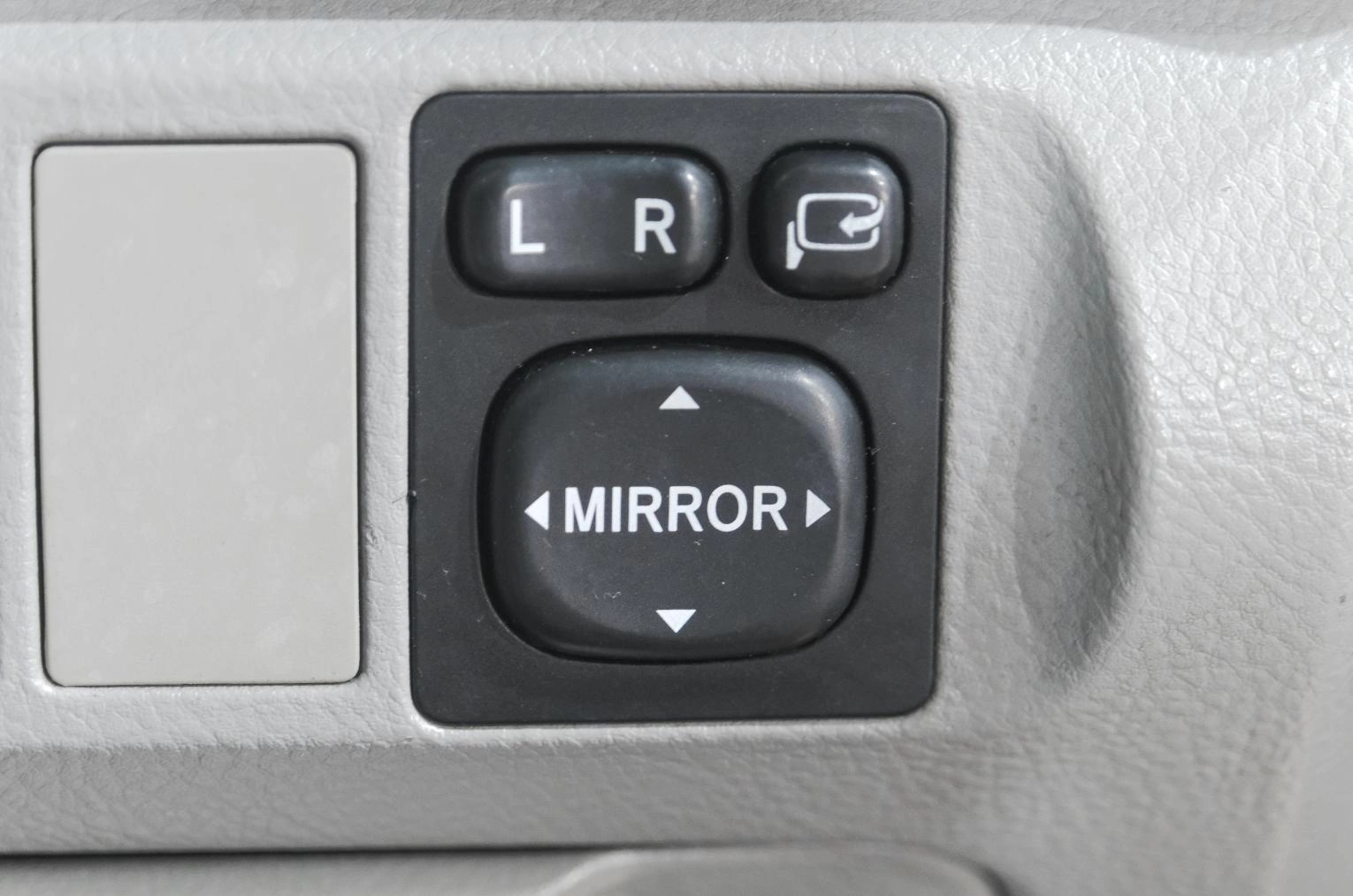 Toyota Opa 15 из 18