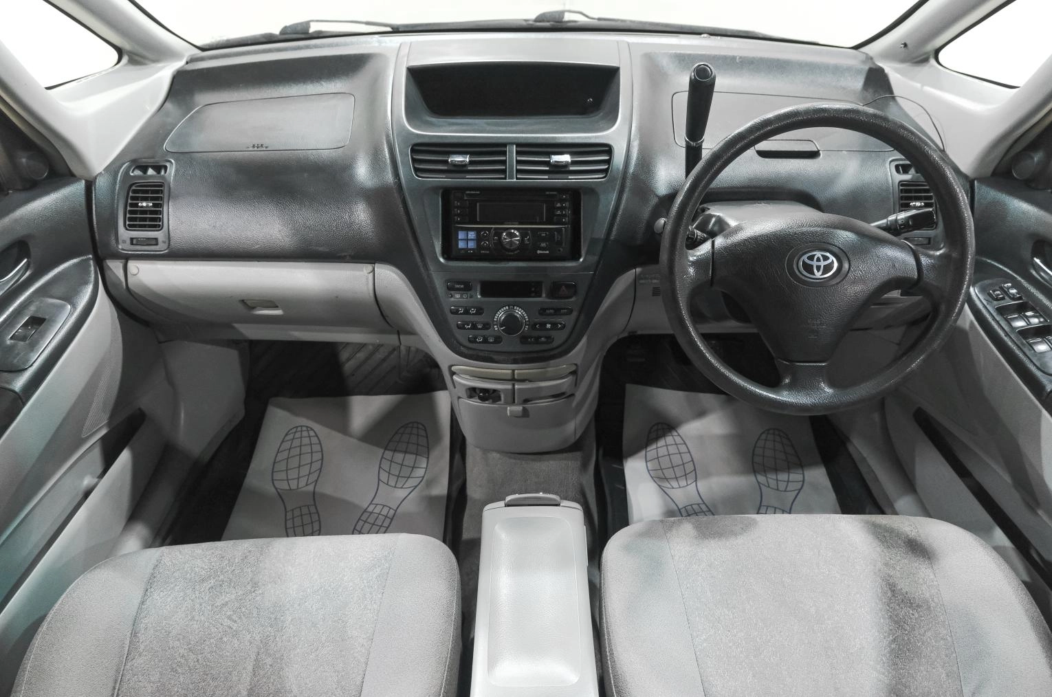 Toyota Opa 10 из 18