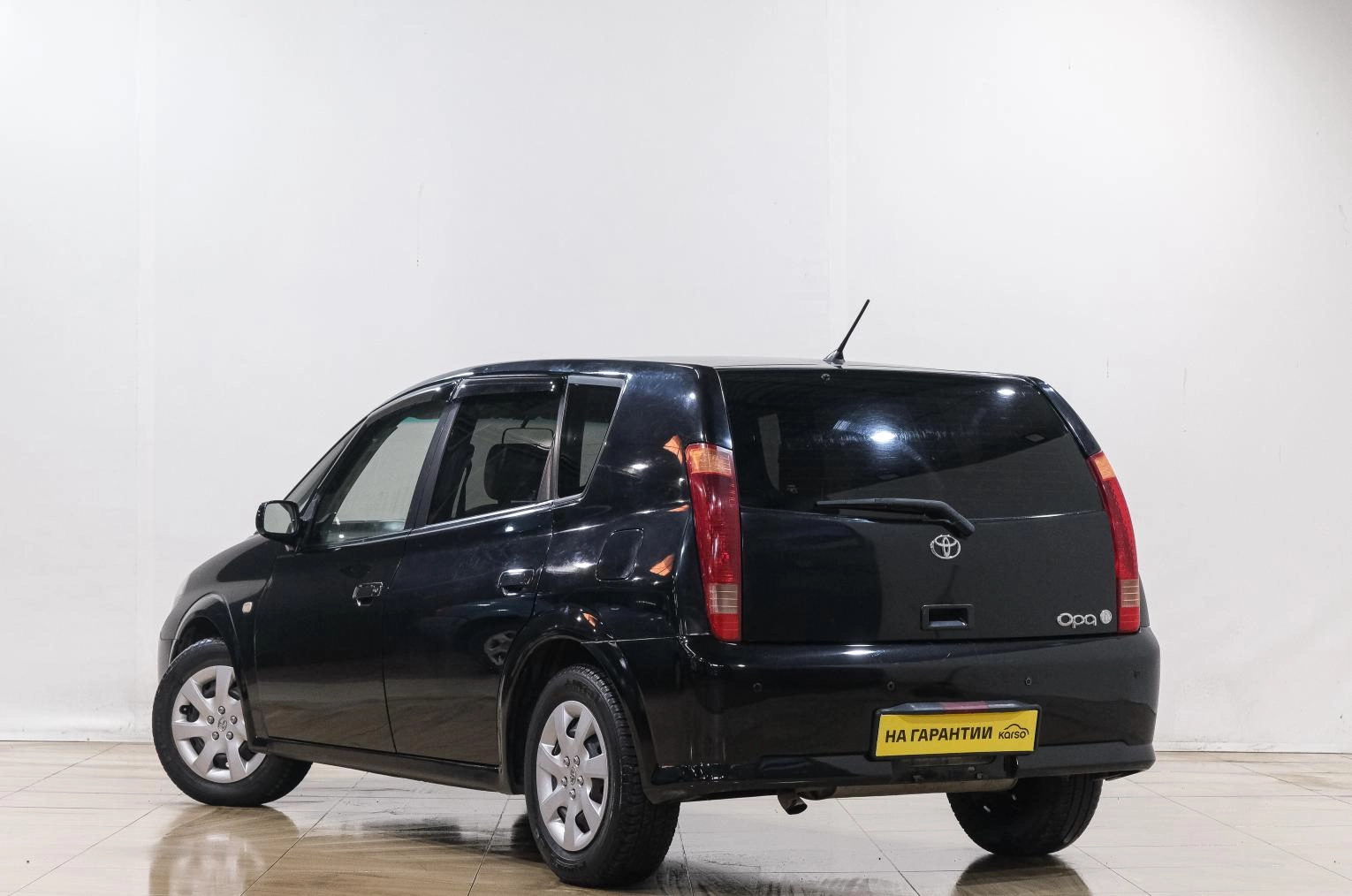 Toyota Opa 4 из 18