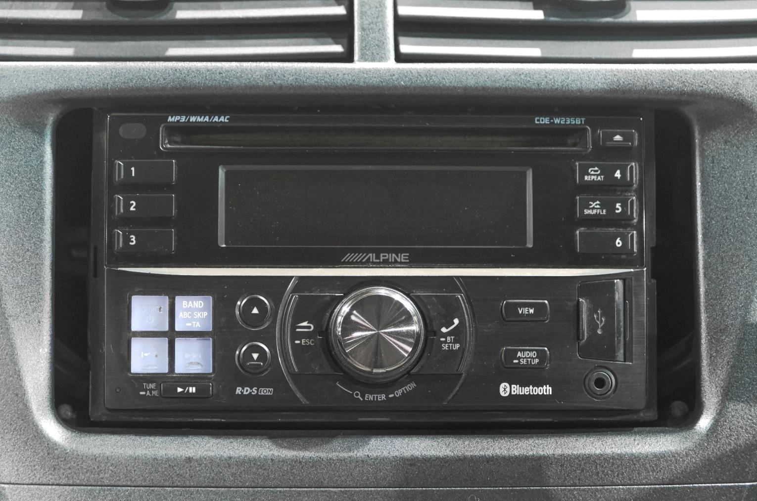 Toyota Opa 14 из 18