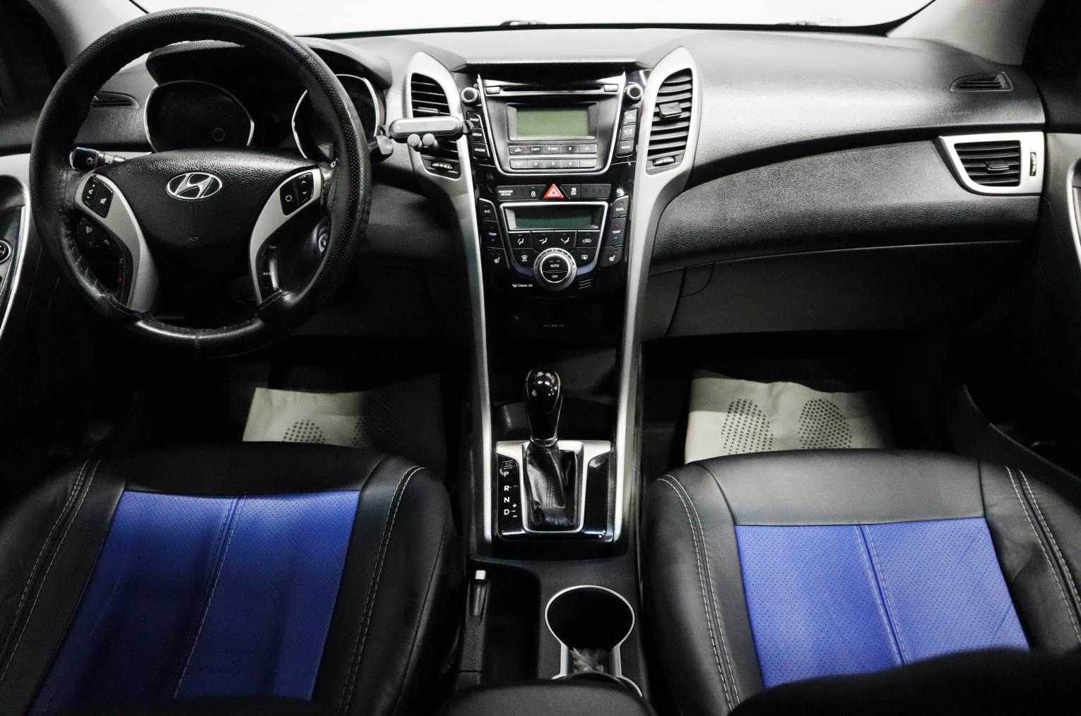 Hyundai i30 15 из 18