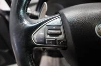 Infiniti Q50 9 из 20