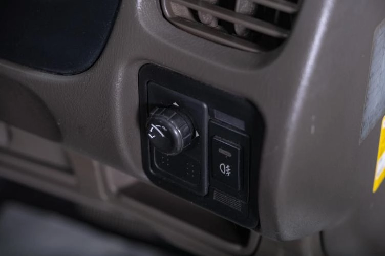 Nissan Sunny 10 из 17