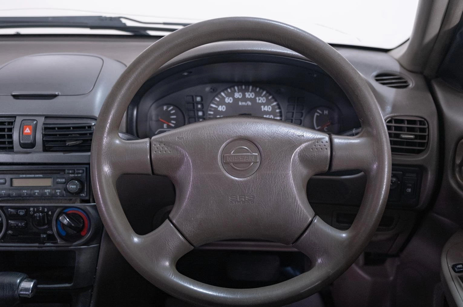 Nissan Sunny 11 из 17