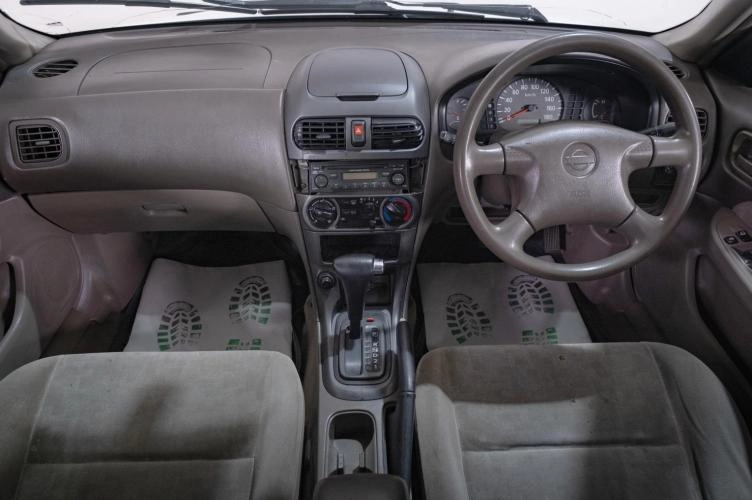 Nissan Sunny 9 из 17