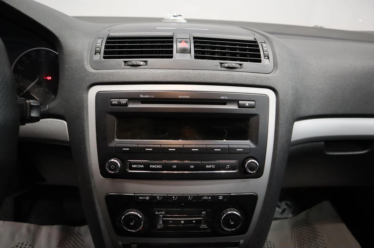 Skoda Octavia 12 из 18