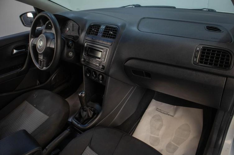 Volkswagen Polo 11 из 15