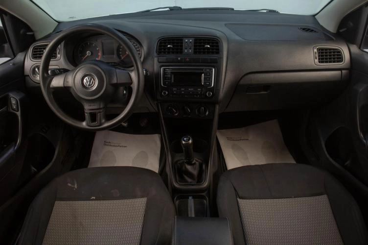 Volkswagen Polo 10 из 15