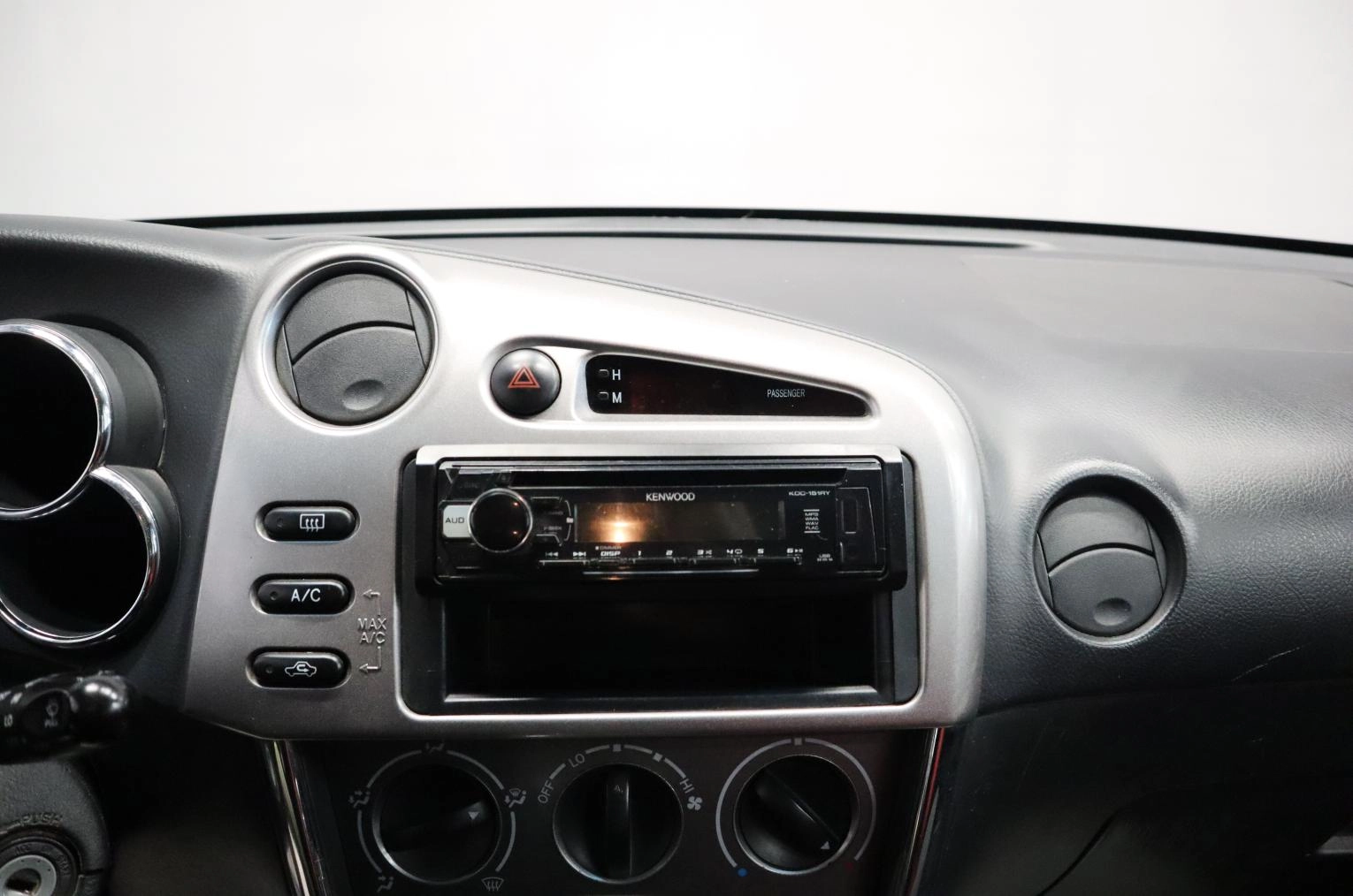 Toyota Matrix 11 из 18