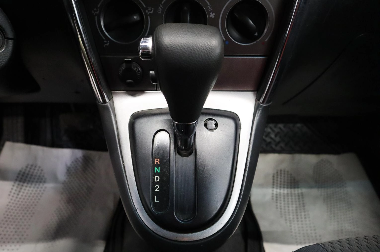 Toyota Matrix 10 из 18