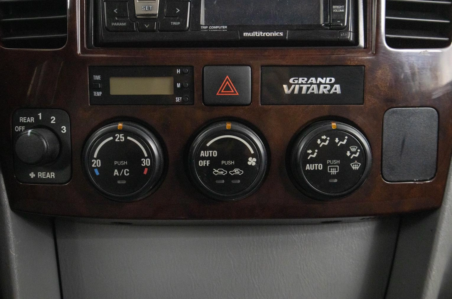 Suzuki Grand Vitara 16 из 22