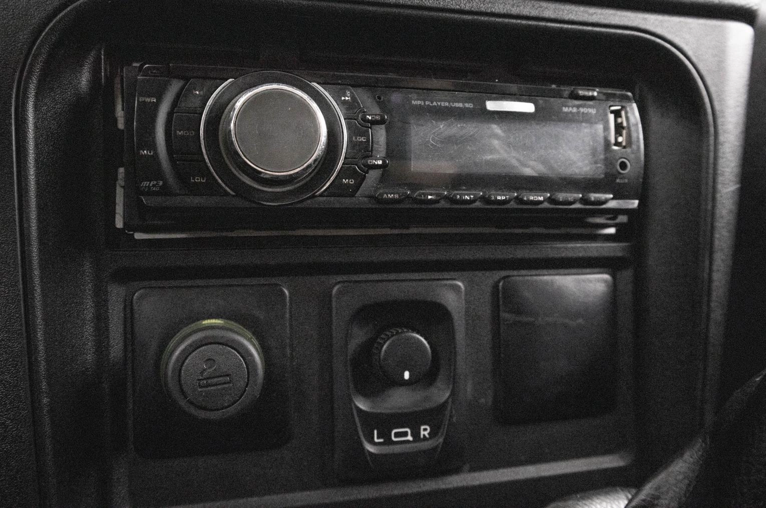 Chevrolet Niva 17 из 21