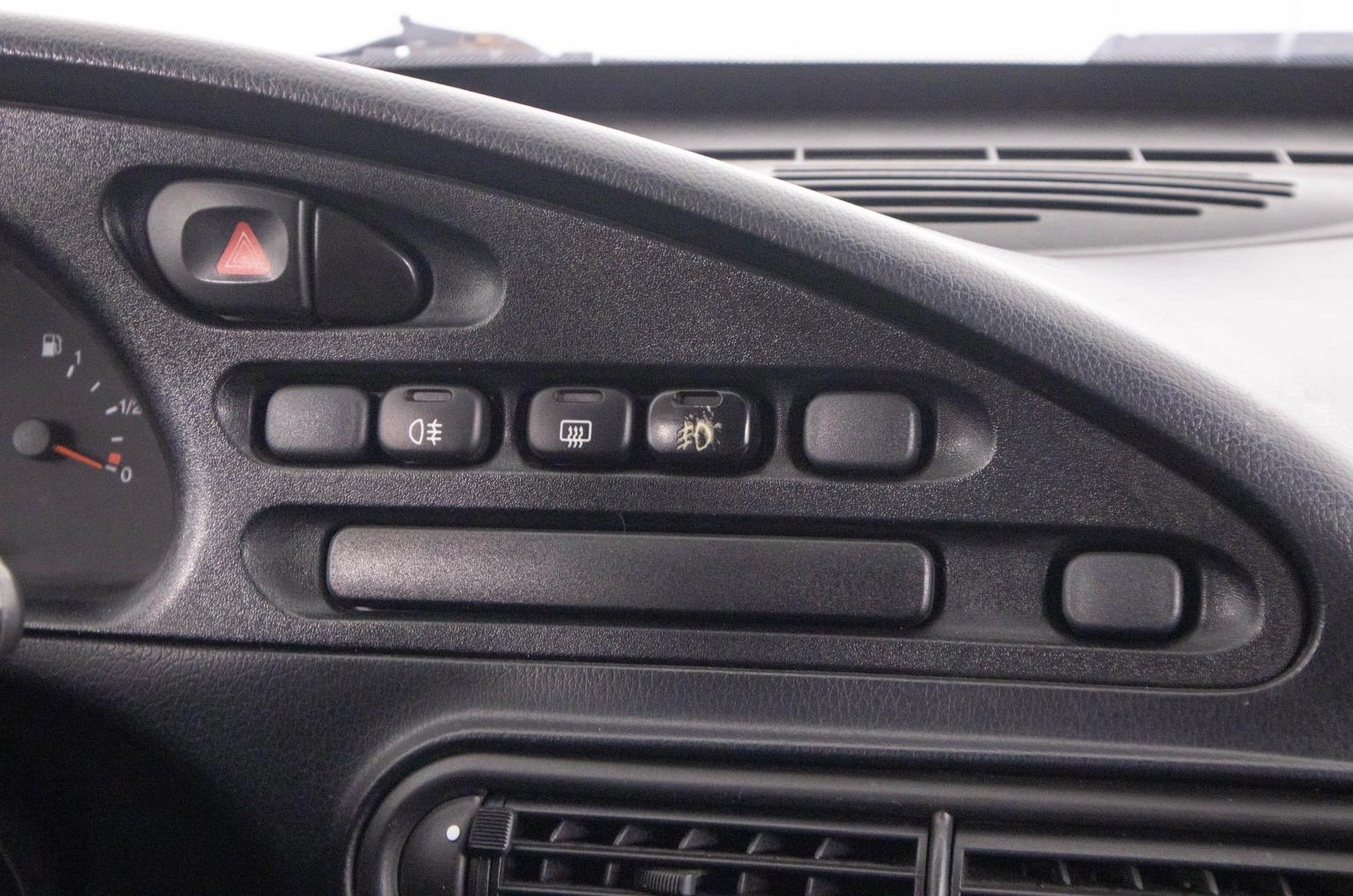 Chevrolet Niva 15 из 21