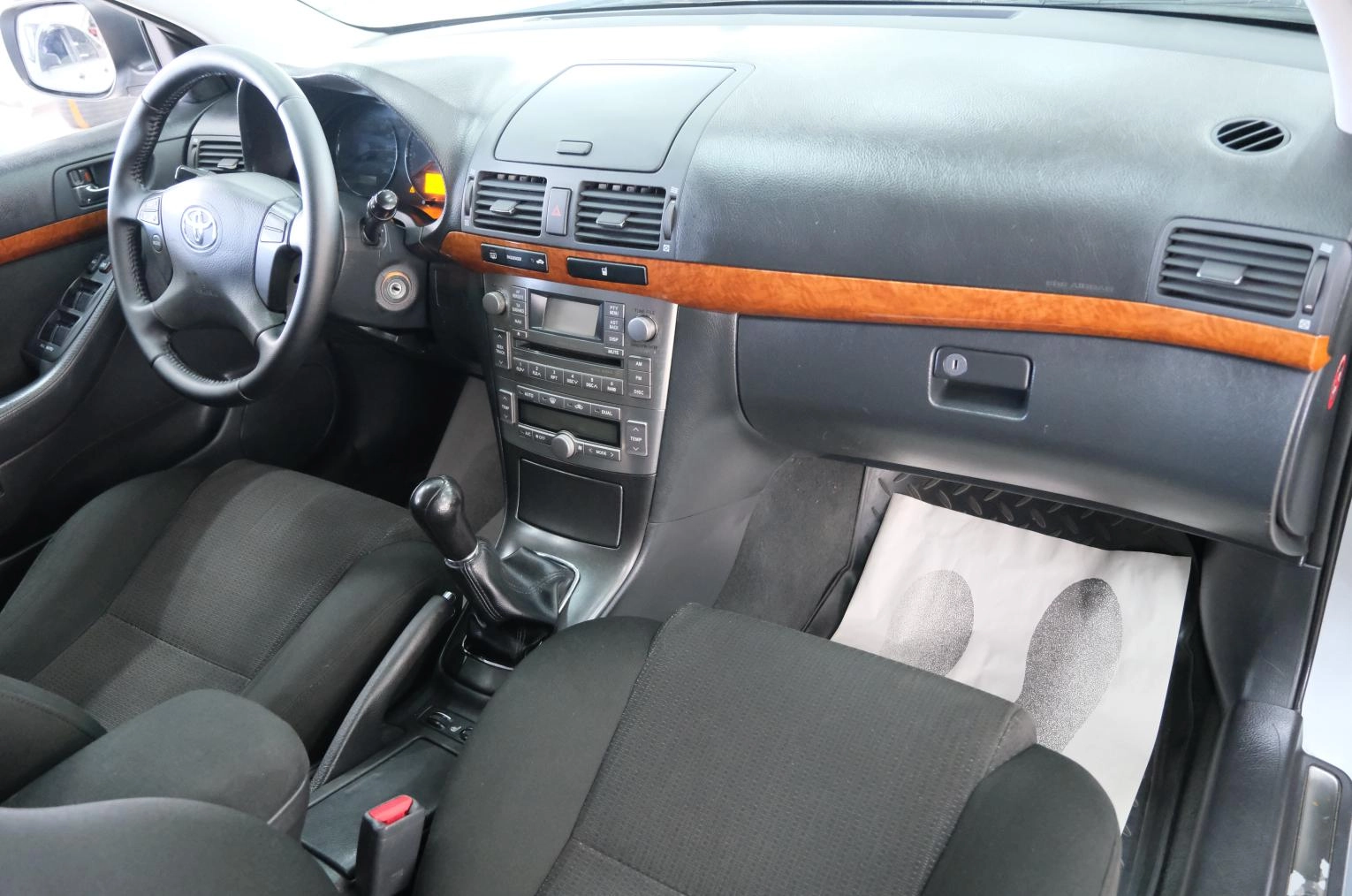 Toyota Avensis 21 из 25