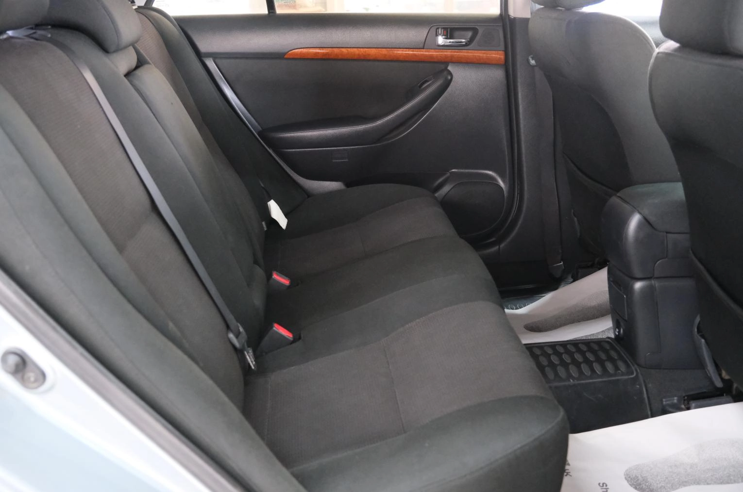 Toyota Avensis 24 из 25