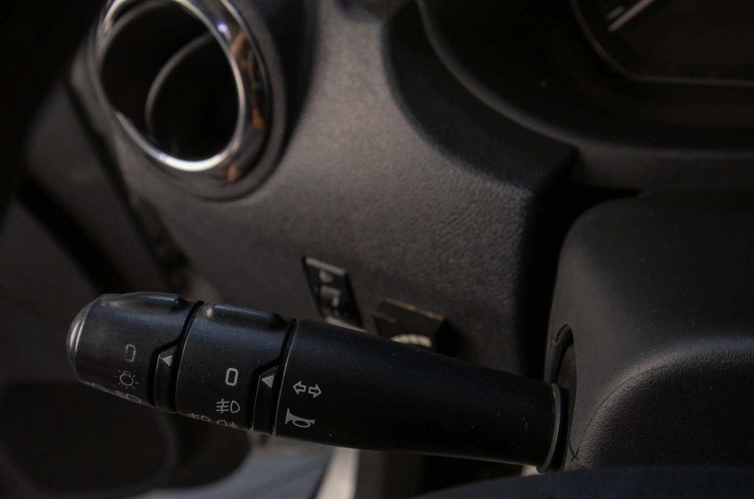 Nissan Almera 8 из 17