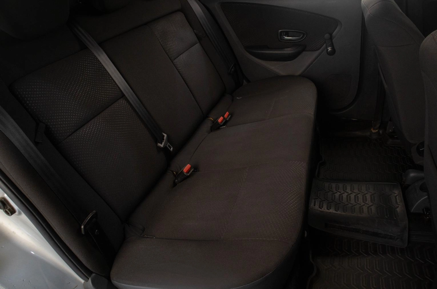 Nissan Almera 16 из 17