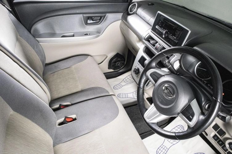 Daihatsu Cast 8 из 16