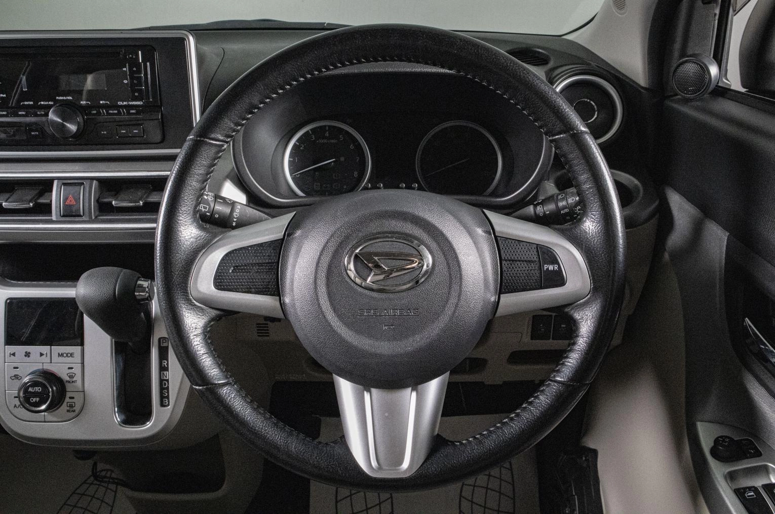 Daihatsu Cast 10 из 16