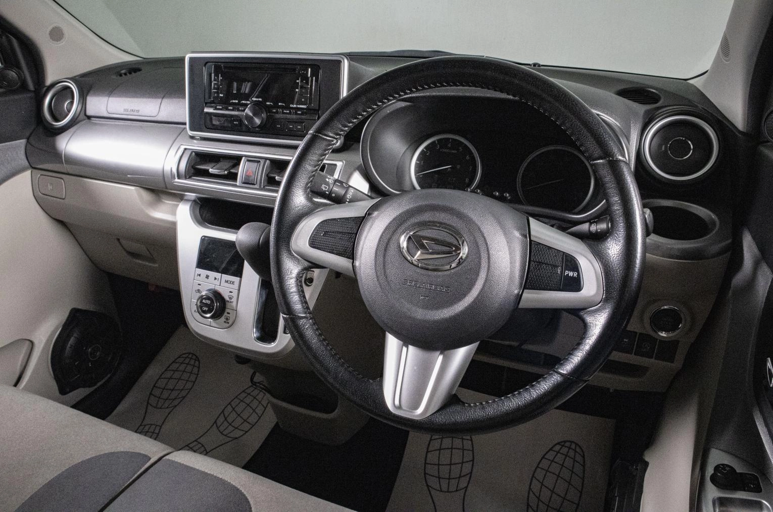 Daihatsu Cast 11 из 16