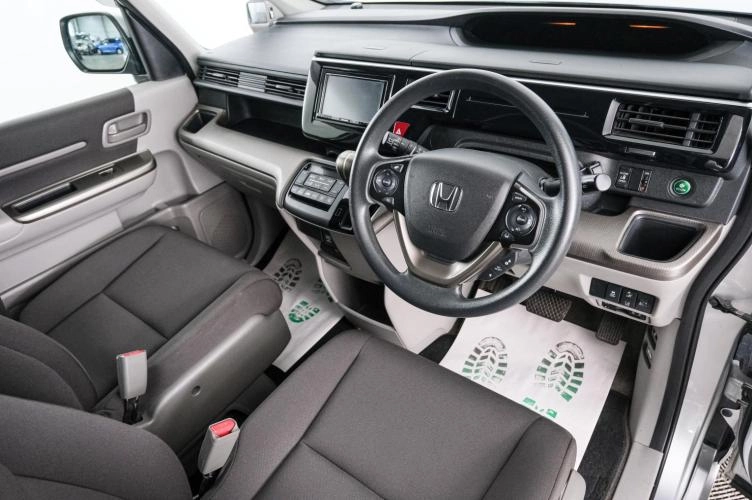 Honda Stepwgn 8 из 19