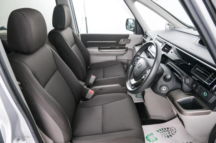 Honda Stepwgn 7 из 19