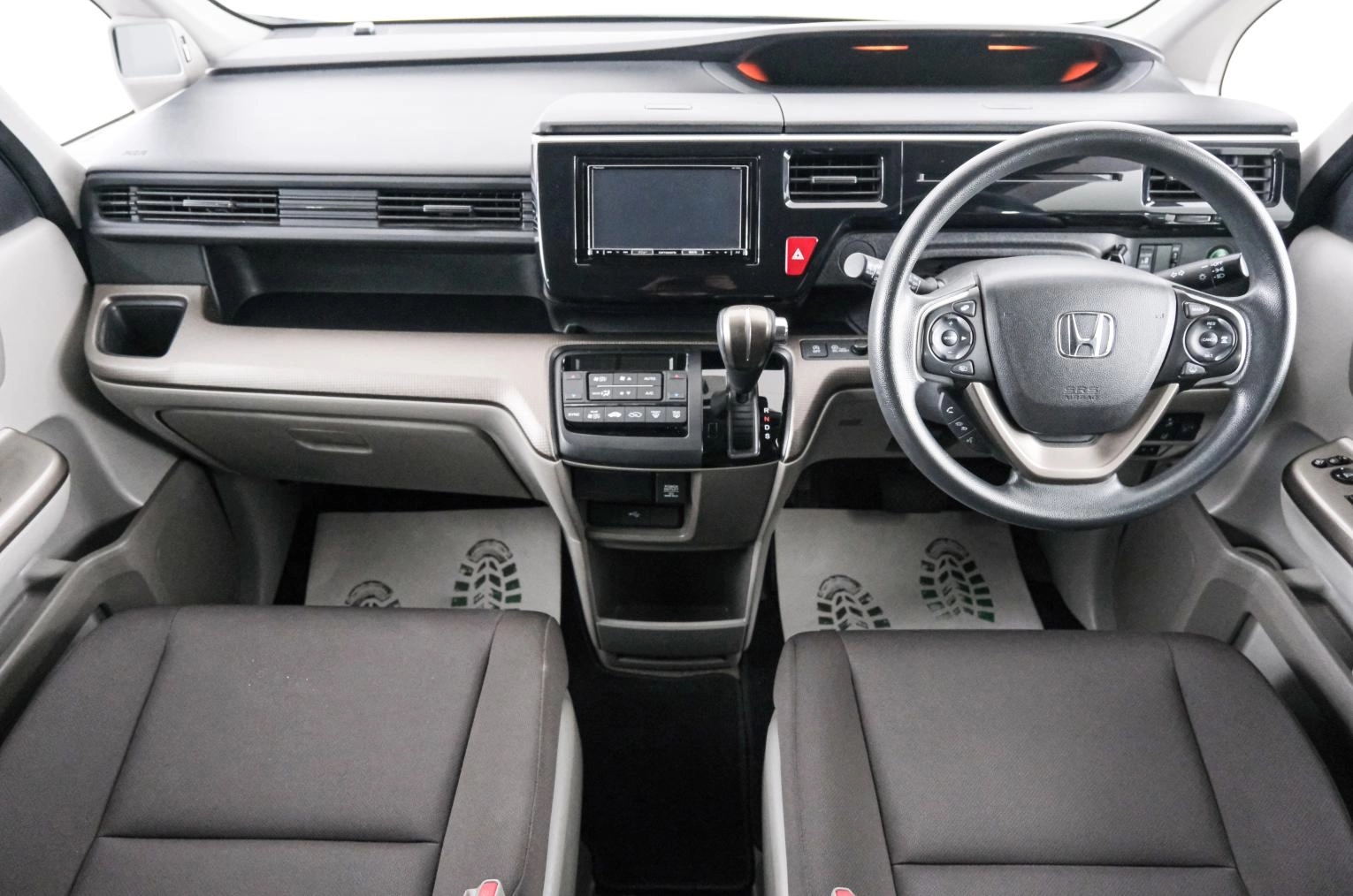 Honda Stepwgn 10 из 19