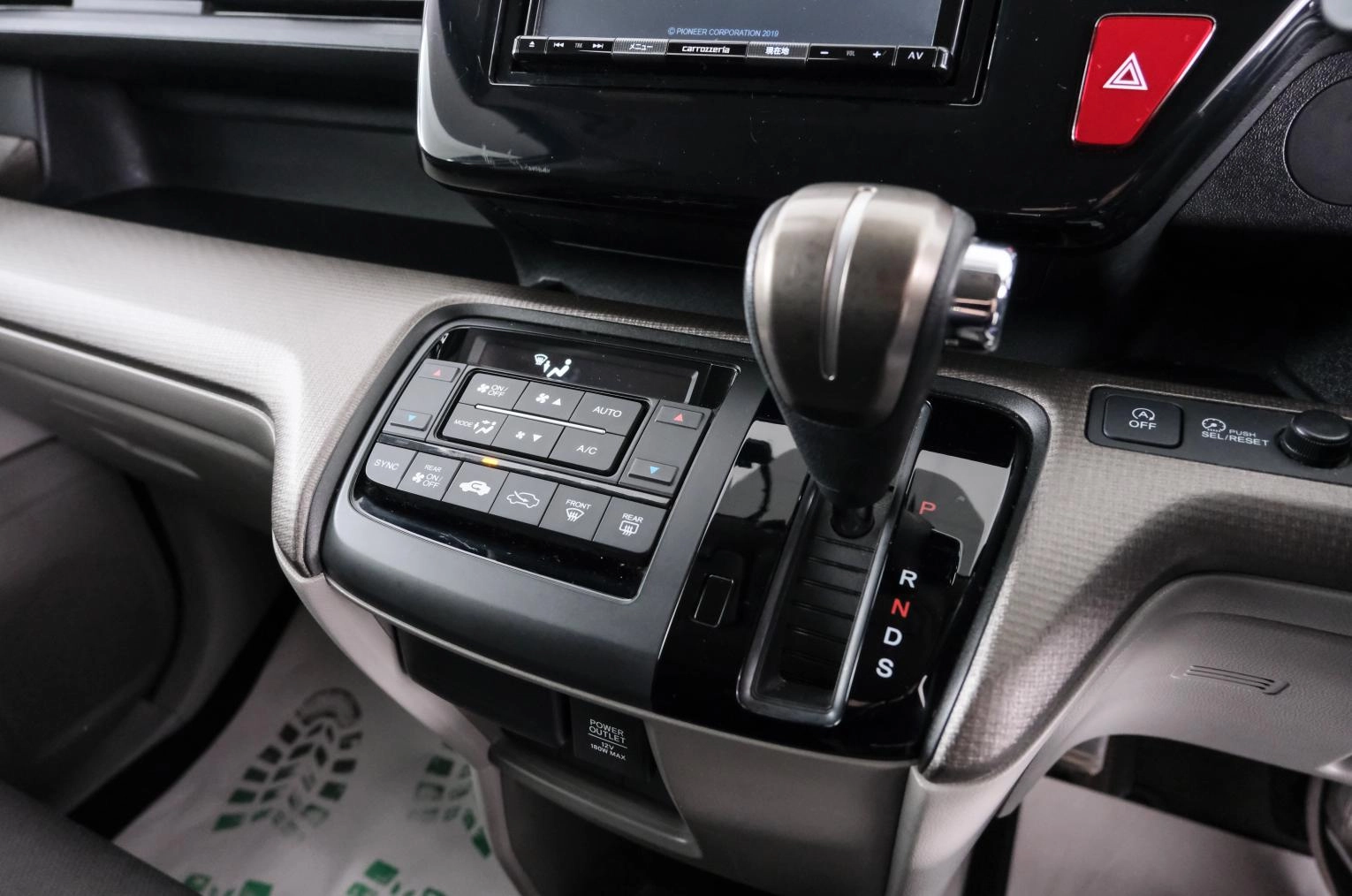 Honda Stepwgn 14 из 19