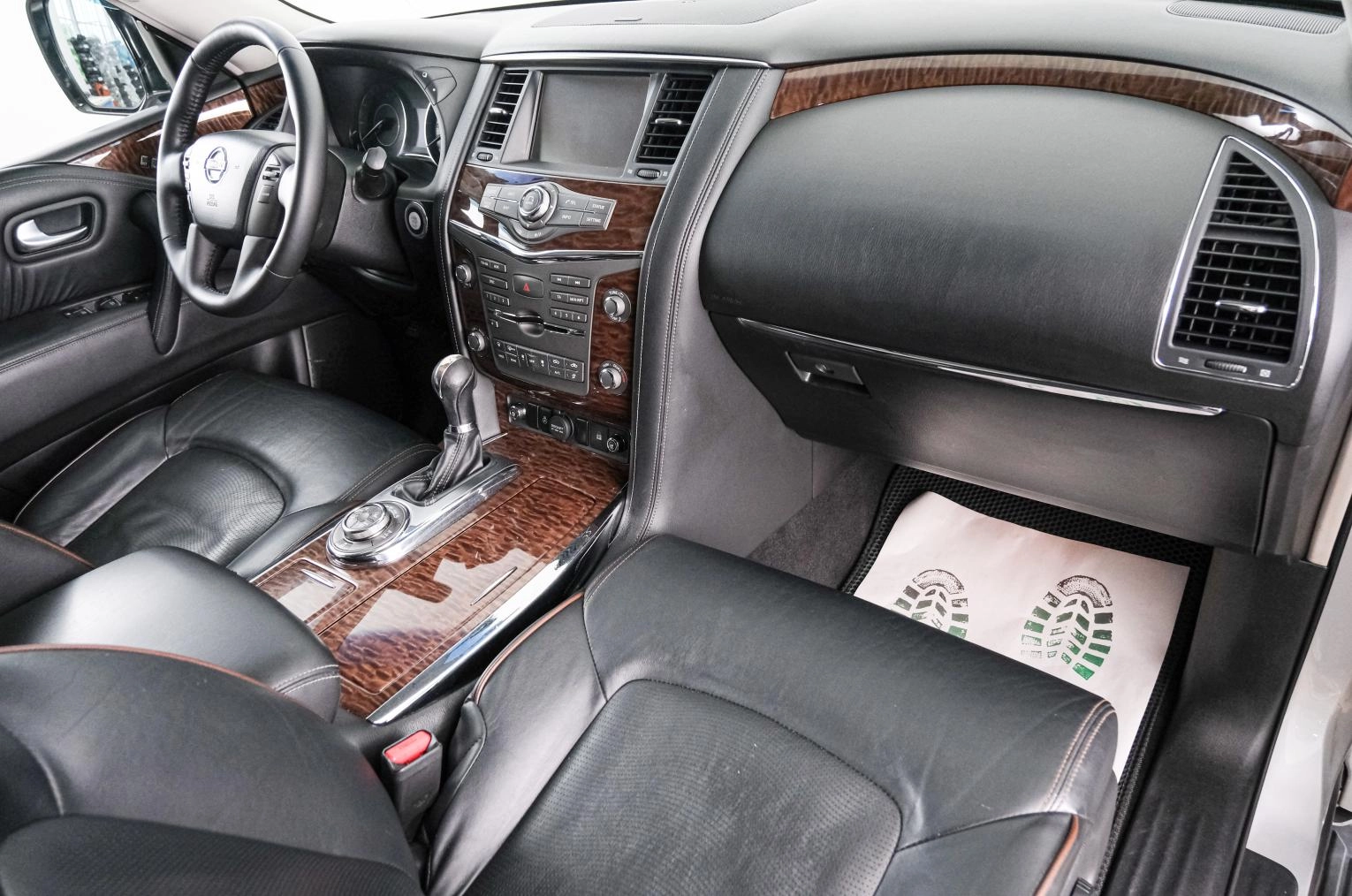 Nissan Patrol 12 из 24