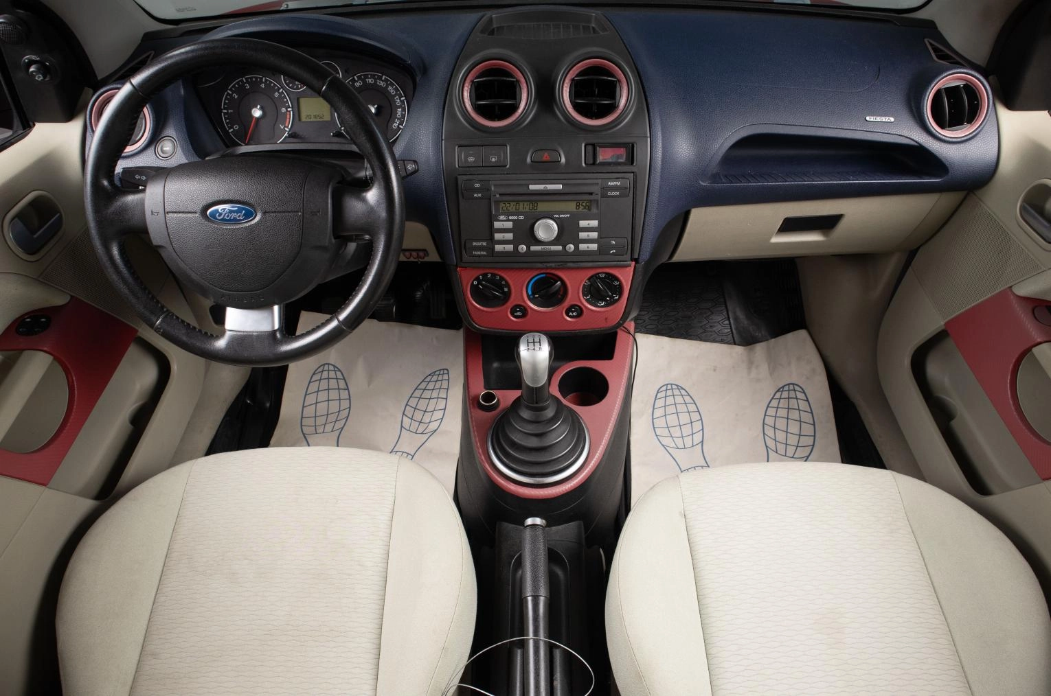 Ford Fiesta 7 из 15