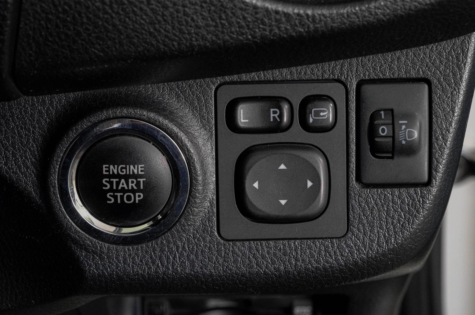 Toyota Vitz 20 из 21