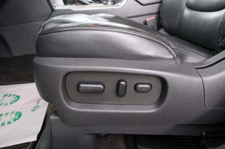 Ford Explorer 18 из 22