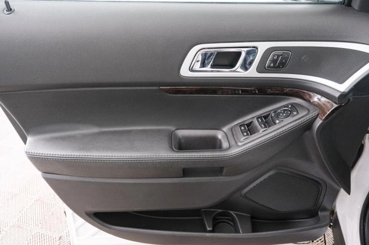 Ford Explorer 19 из 22