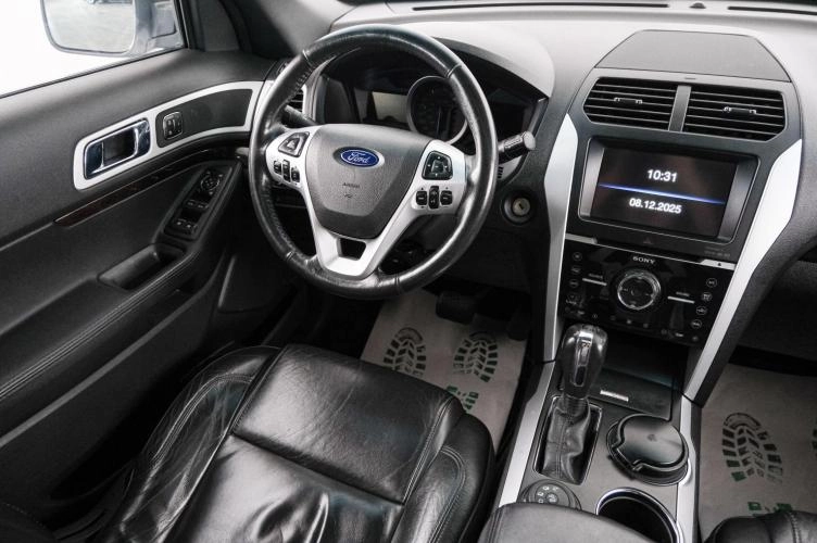 Ford Explorer 9 из 22