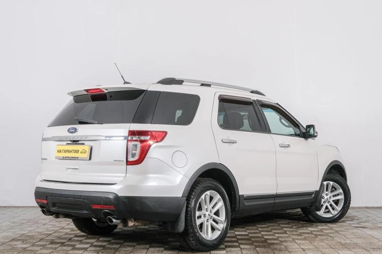 Ford Explorer 6 из 6