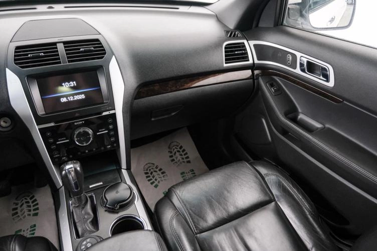 Ford Explorer 11 из 22