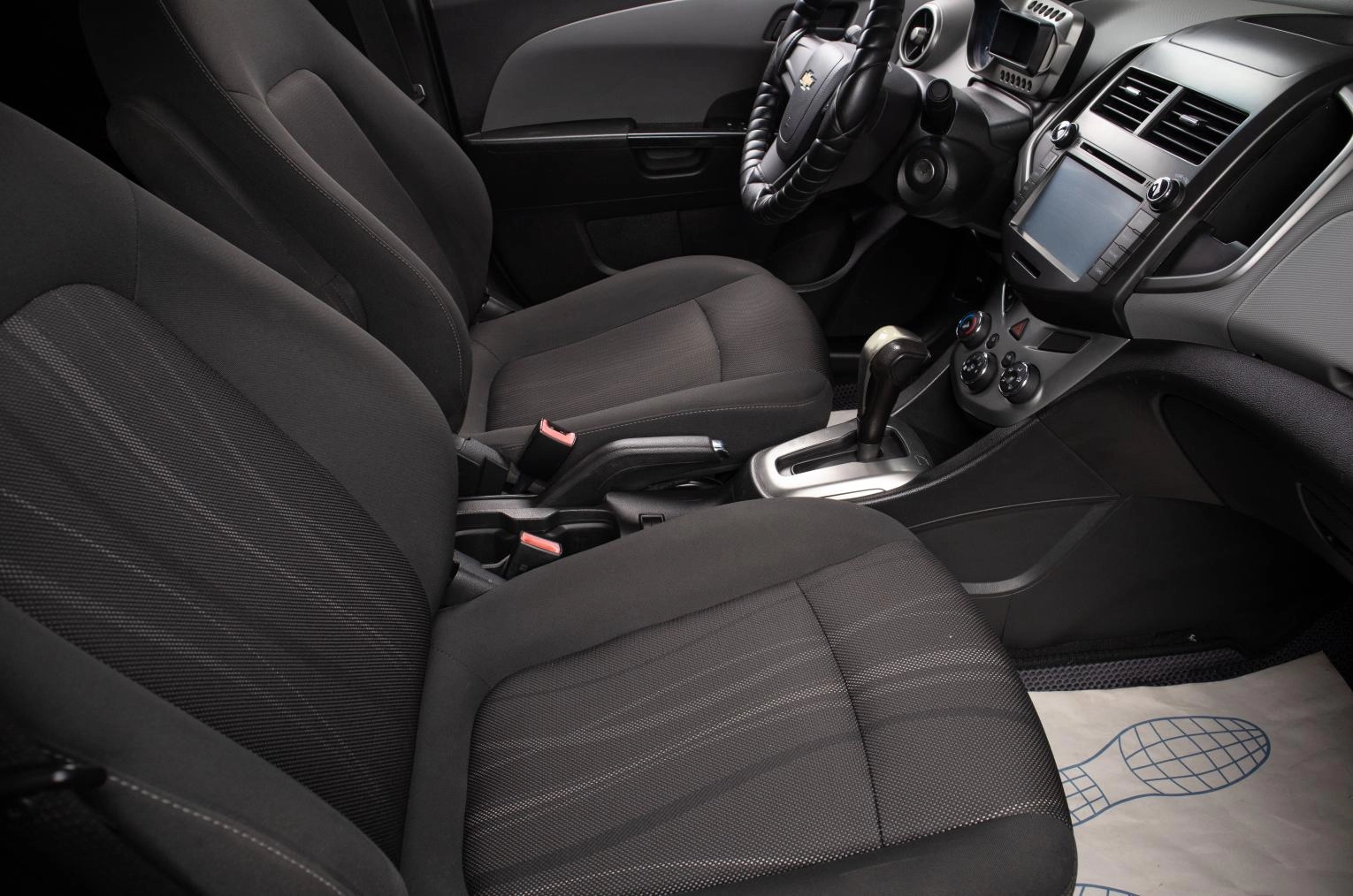 Chevrolet Aveo 17 из 20