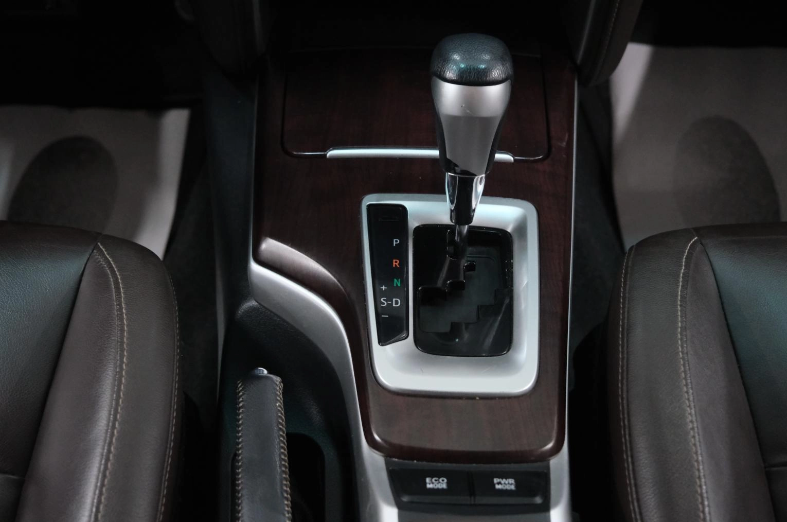 Toyota Fortuner 18 из 24